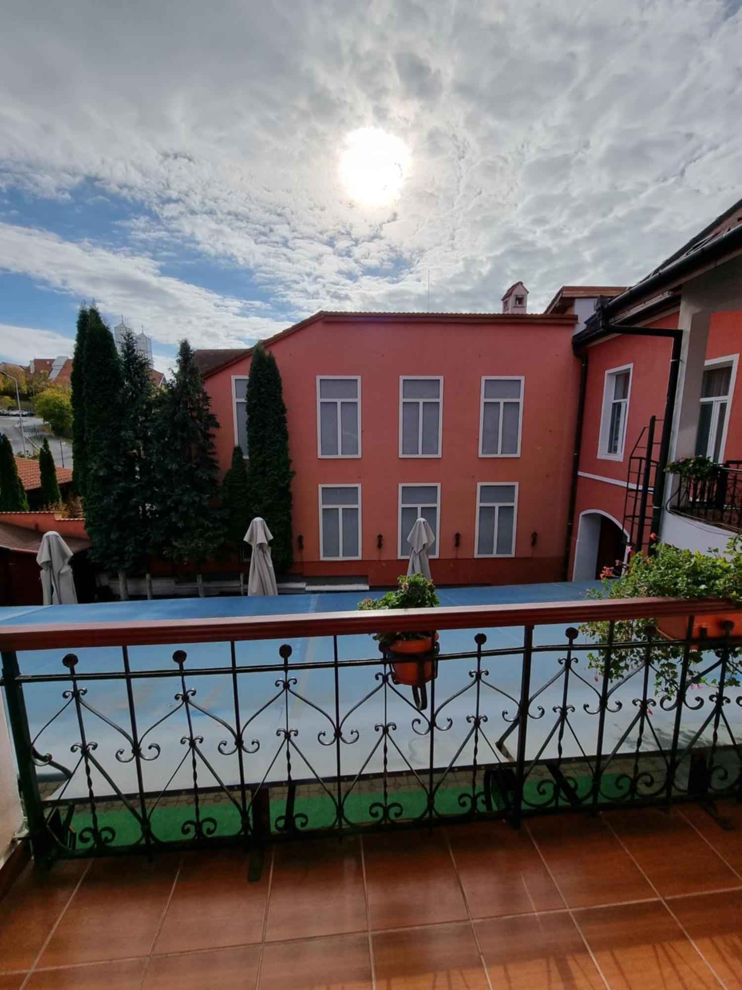 Pensiunea Korona And Restaurant Miercurea Ciuc Exteriör bild